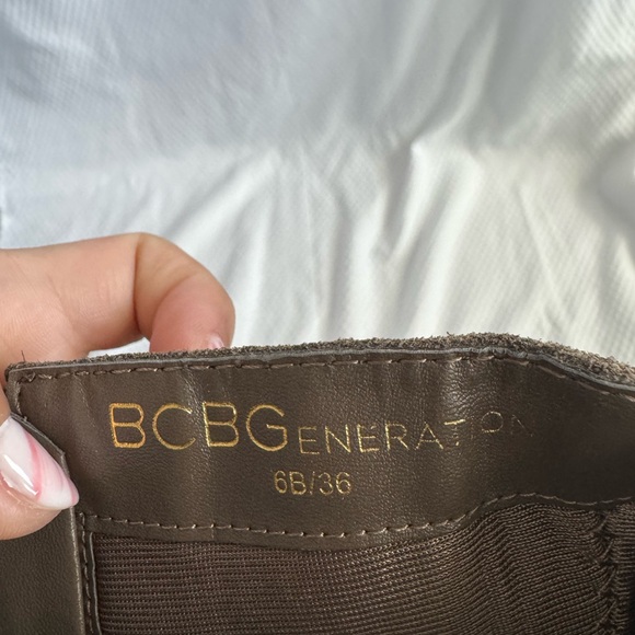 BCBGeneration Suede Leather Taupe Brown Over the Knee Wedge Boots Size 6 NWOB - Picture 5 of 7